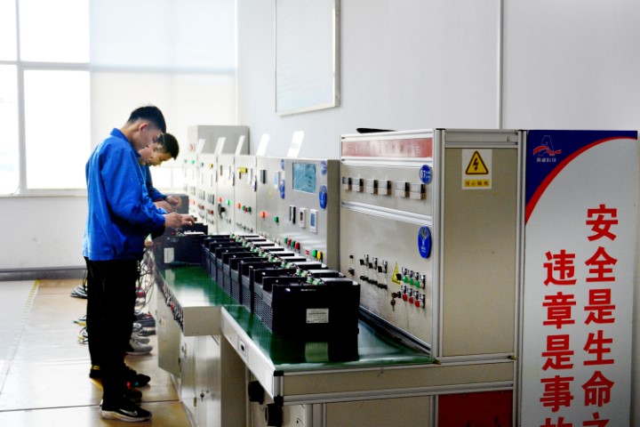 變頻器廠(chǎng)家 | 變頻器罷工不用換新？變 ...